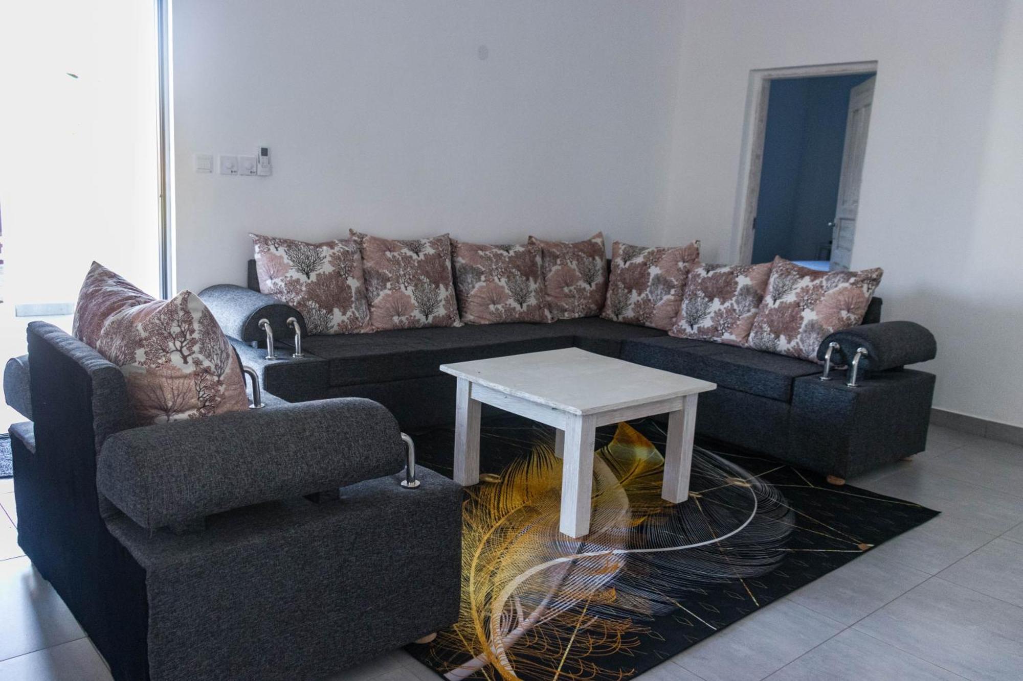 4 U Luxury Bungalows Diani Diani Beach Exterior foto