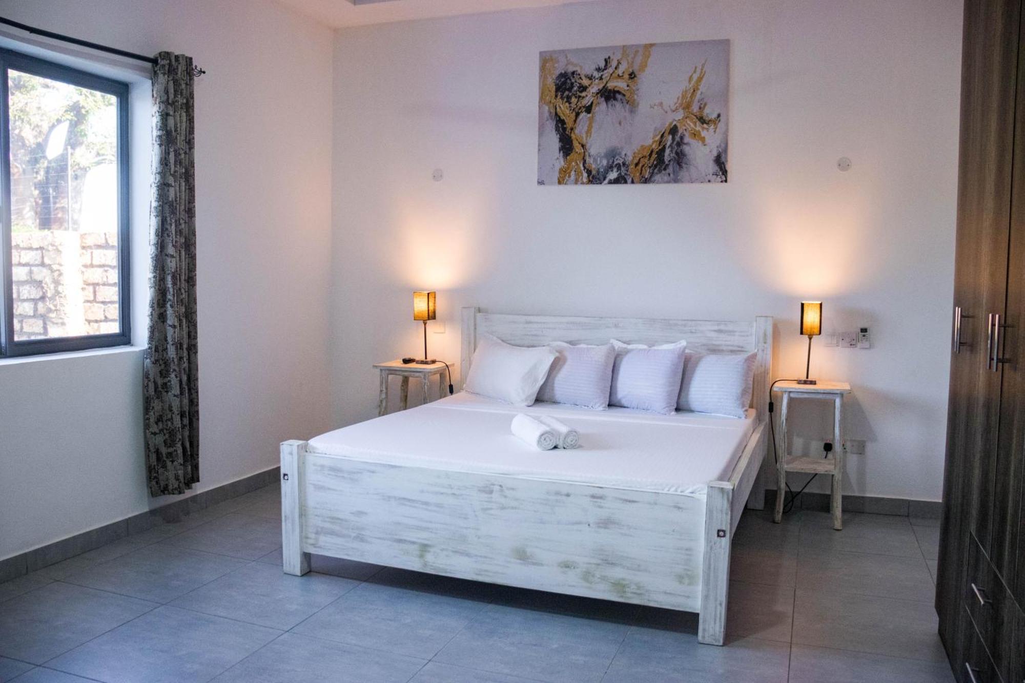 4 U Luxury Bungalows Diani Diani Beach Exterior foto