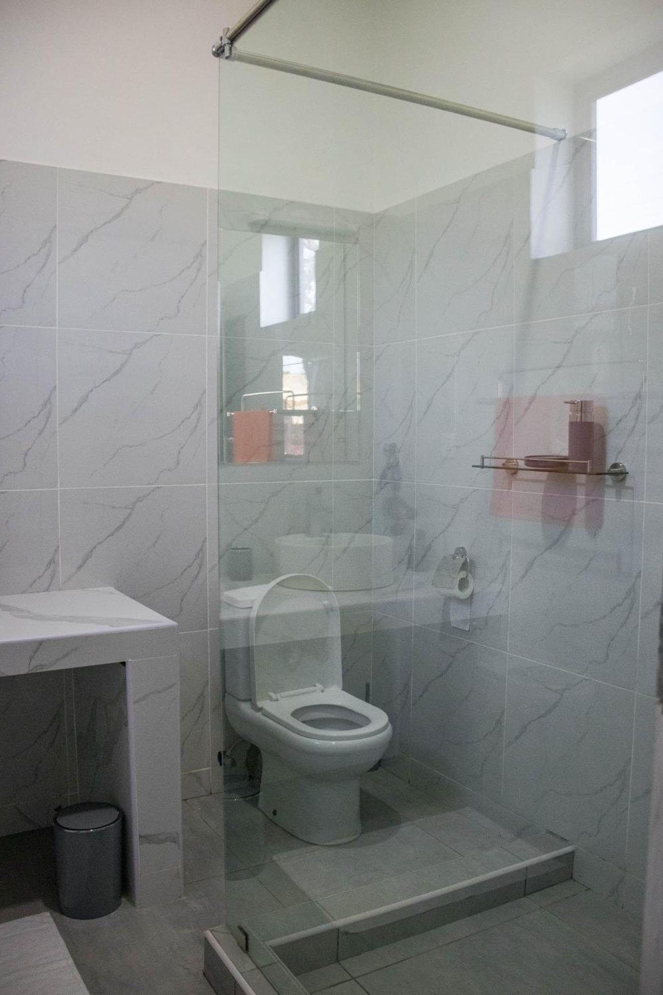 4 U Luxury Bungalows Diani Diani Beach Exterior foto